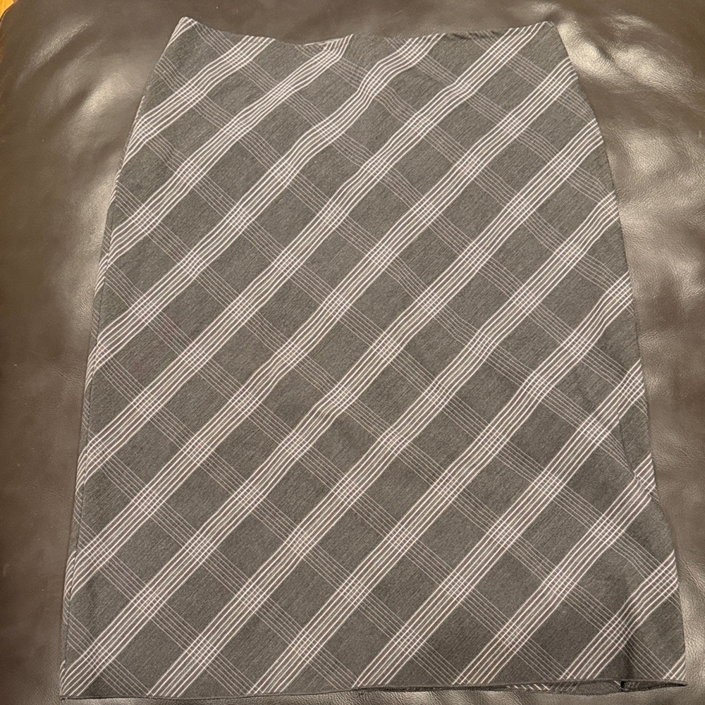 A. Byer Black and Gray Plaid Pencil Skirt